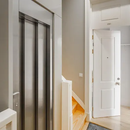 Whome Elegant In Lisbons Historic Downtown Apartment Lissabon