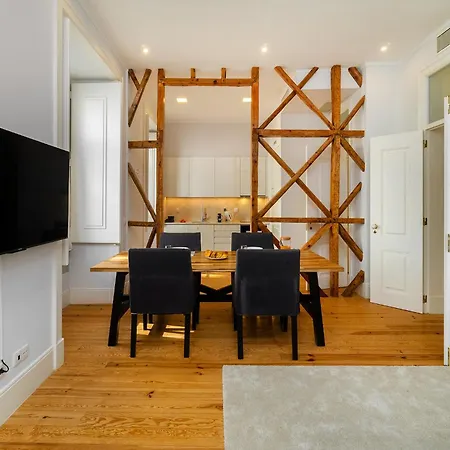 Whome Elegant In Lisbons Historic Downtown Apartment Lissabon