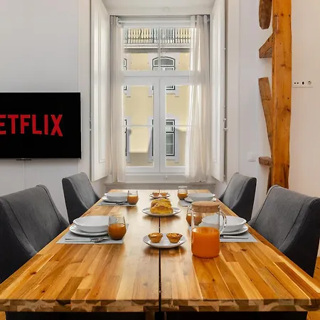 Whome Elegant In Lisbons Historic Downtown Apartment *