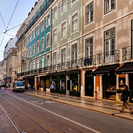 Whome Elegant In Lisbons Historic Downtown